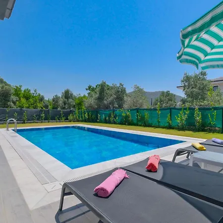 Mera-42 Aymera Villa *